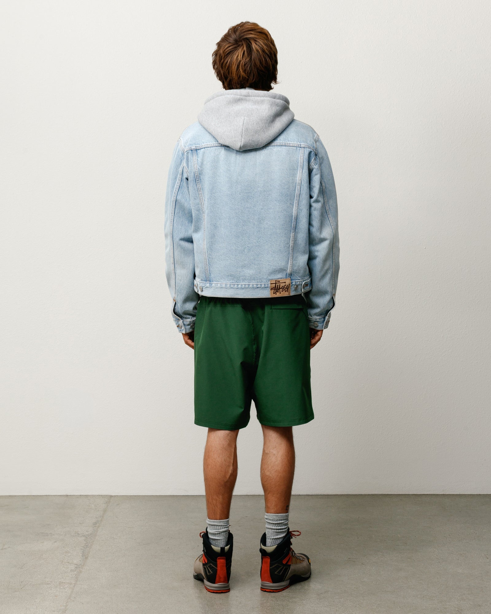DENIM TRUCKER JACKET