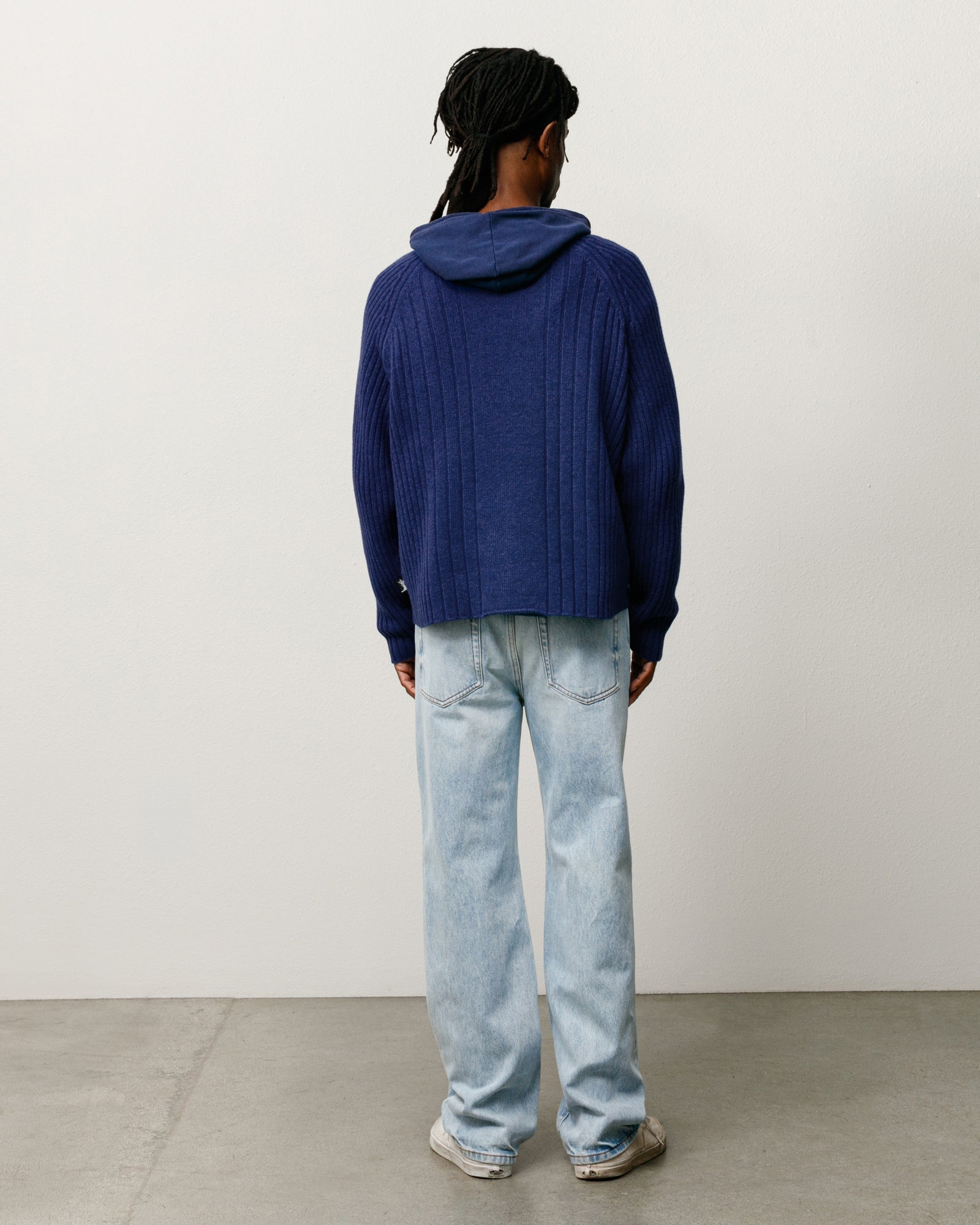 MERINO ROLL NECK SWEATER
